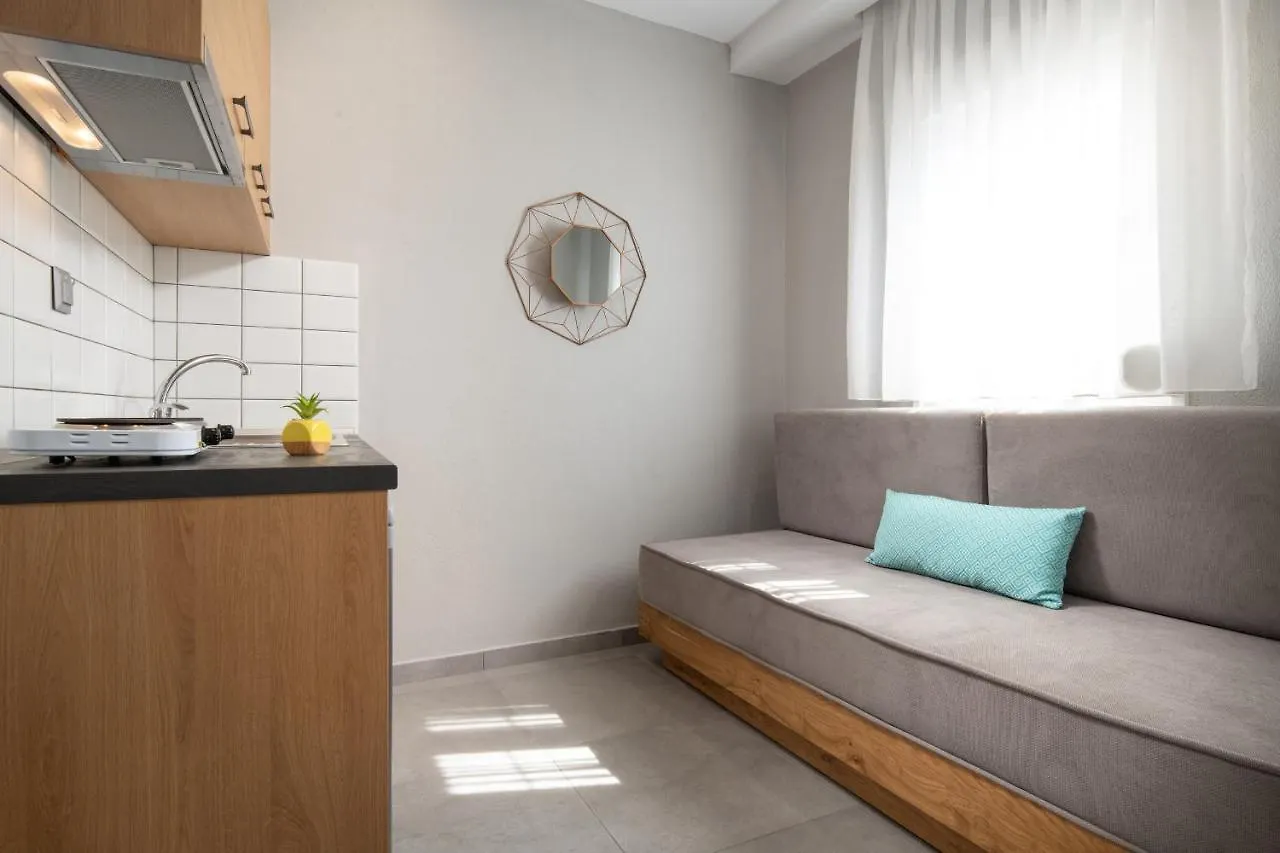 Apartment Toroni Paradise Studios