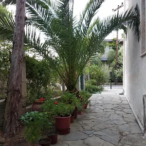 Ξενοδοχείο Velikis, Τορώνη
